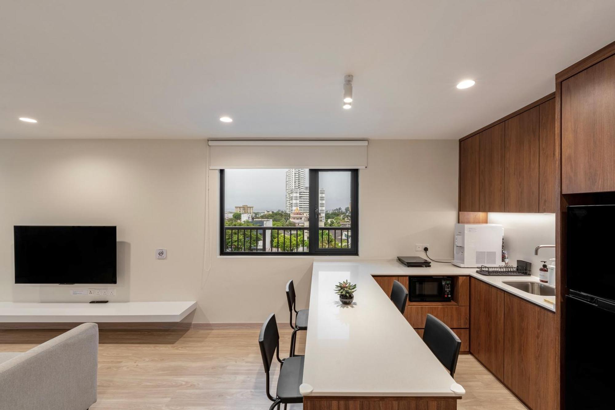 Codrington House - Boutique Apartments Джорджтаун Экстерьер фото
