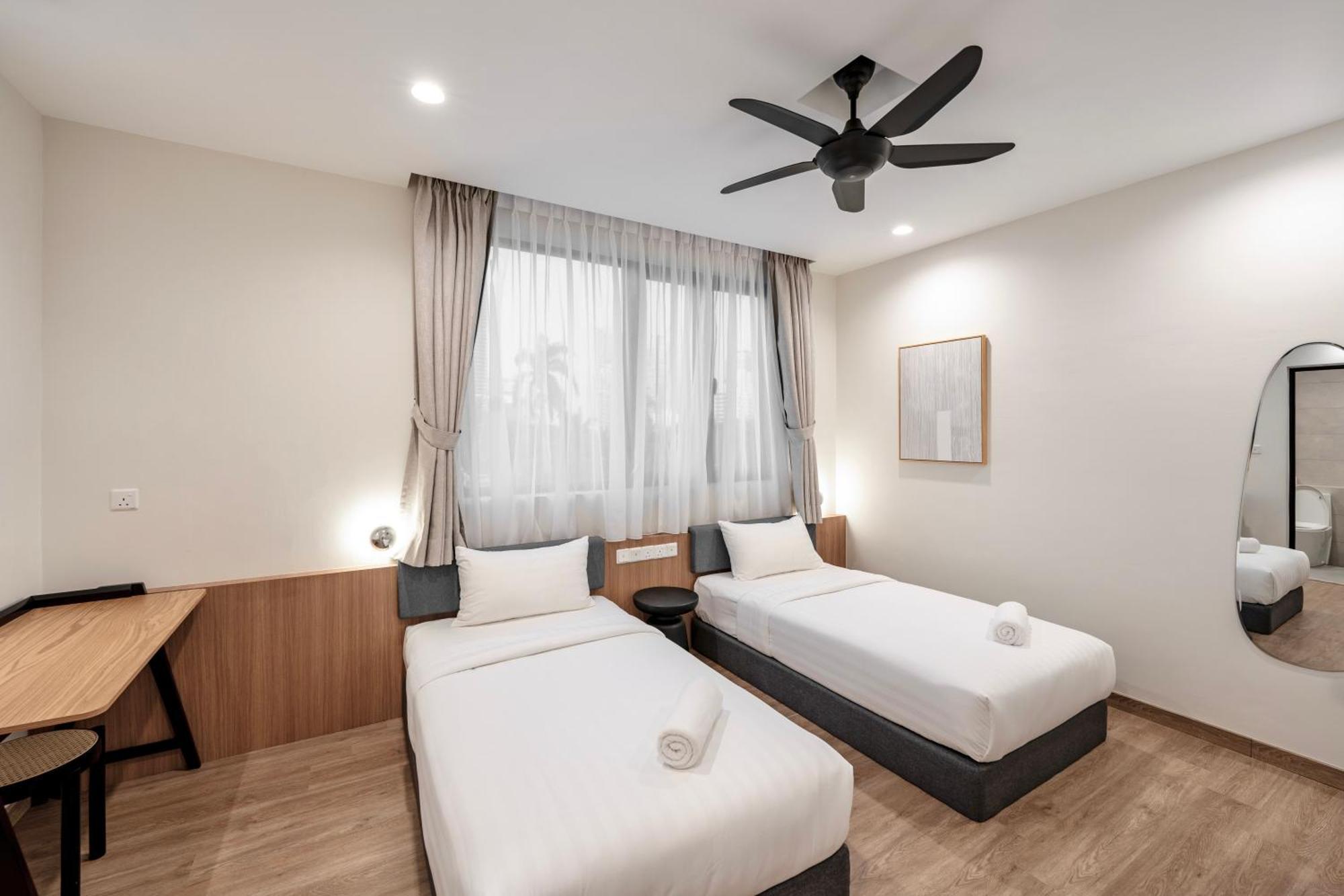 Codrington House - Boutique Apartments Джорджтаун Экстерьер фото