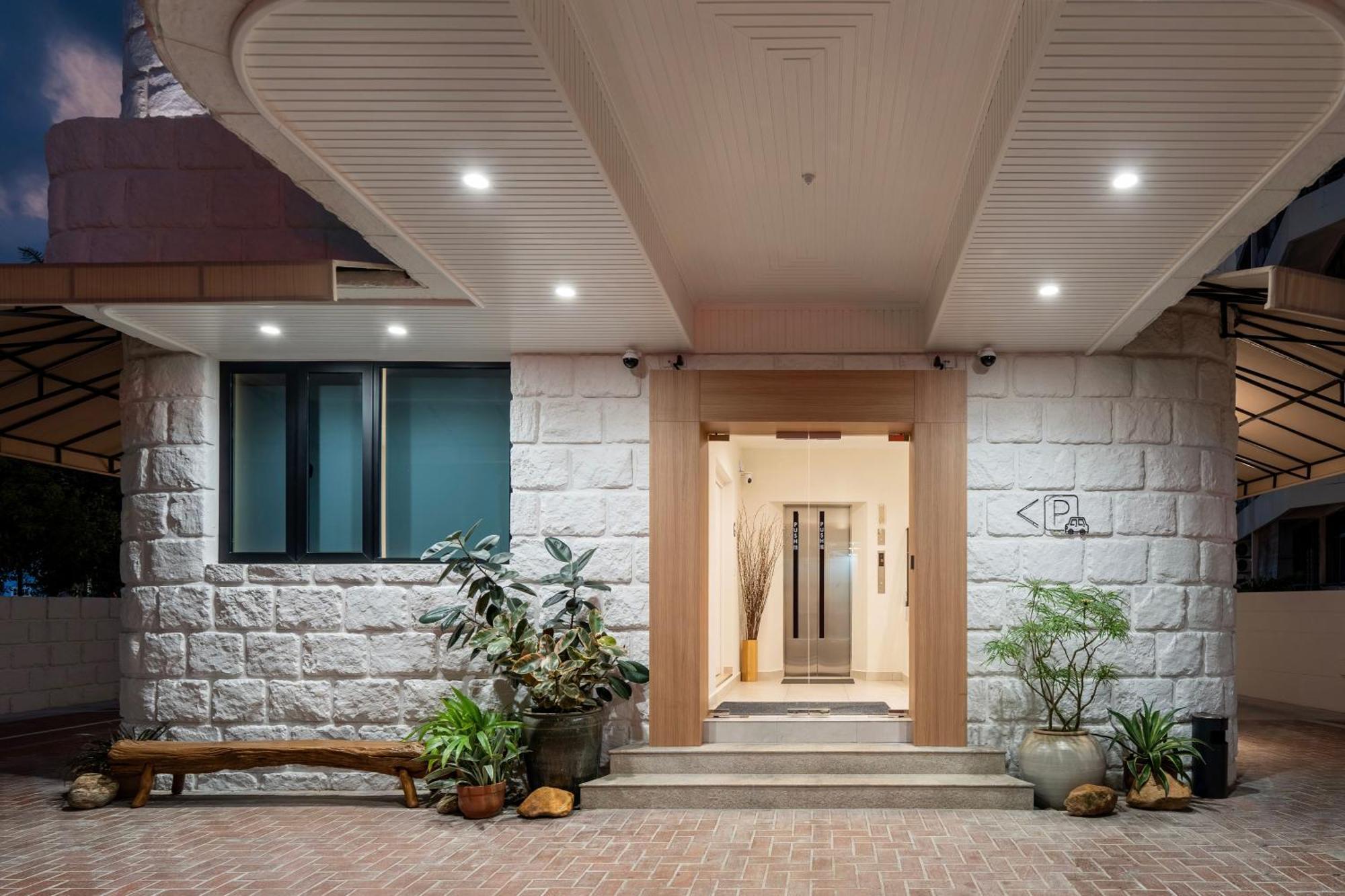 Codrington House - Boutique Apartments Джорджтаун Экстерьер фото
